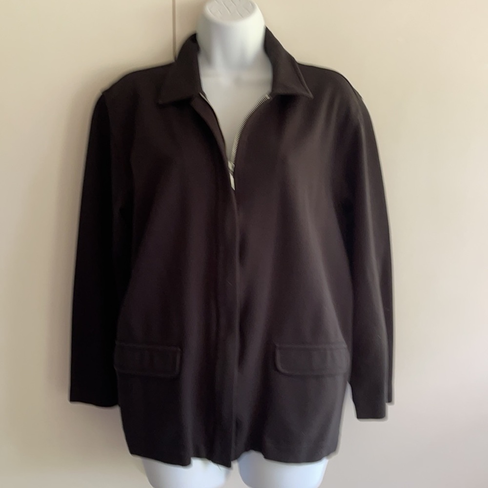 Women Blazer. Petite L. Liz clayborne